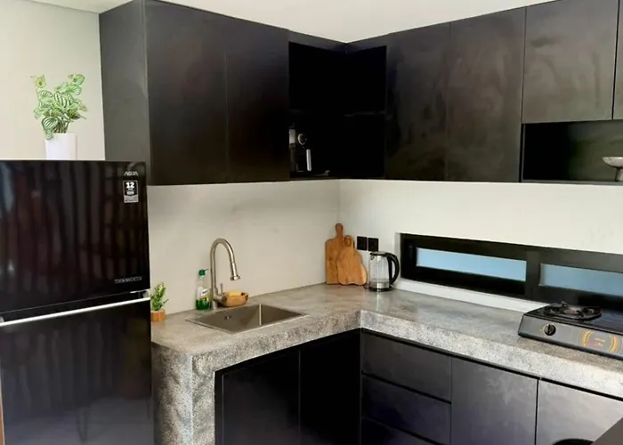 Antorini Unit 1 - The Hidden Courtyard *