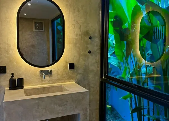 Antorini Unit 1 - The Hidden Courtyard